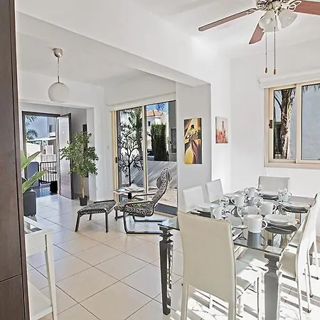 Villa Foros Dyo - Modern 3 Bedroom Pernera With Pool - Close To Amenities *