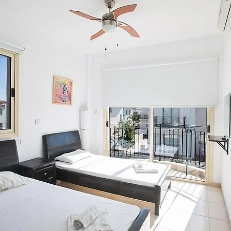 Foros Dyo - Modern 3 Bedroom Pernera With Pool - Close To Amenities Villa Protaras