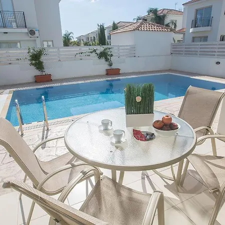 Foros Dyo - Modern 3 Bedroom Pernera With Pool - Close To Amenities Villa Protaras